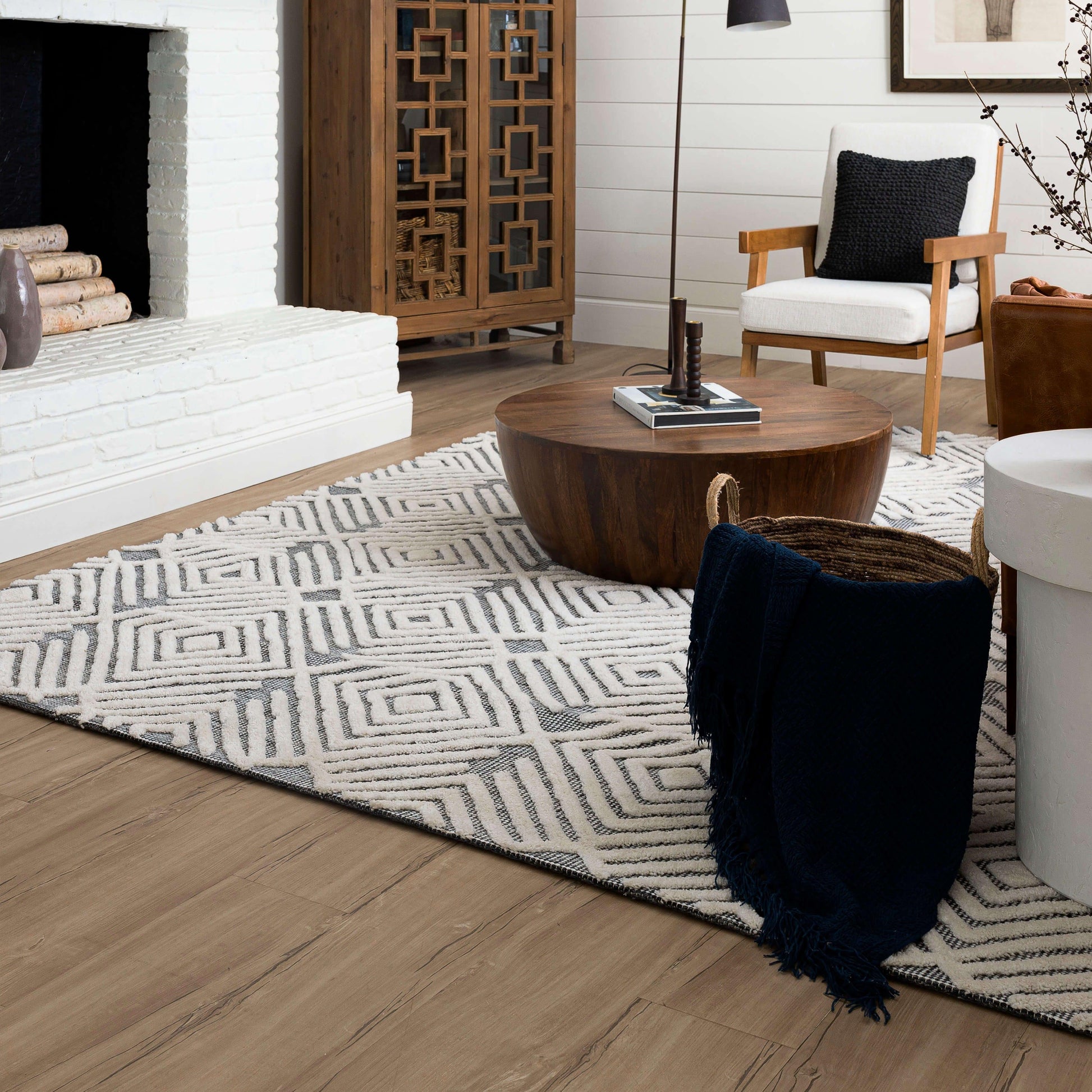 Bucca Tipaza Black/White Rug - Elite Maison