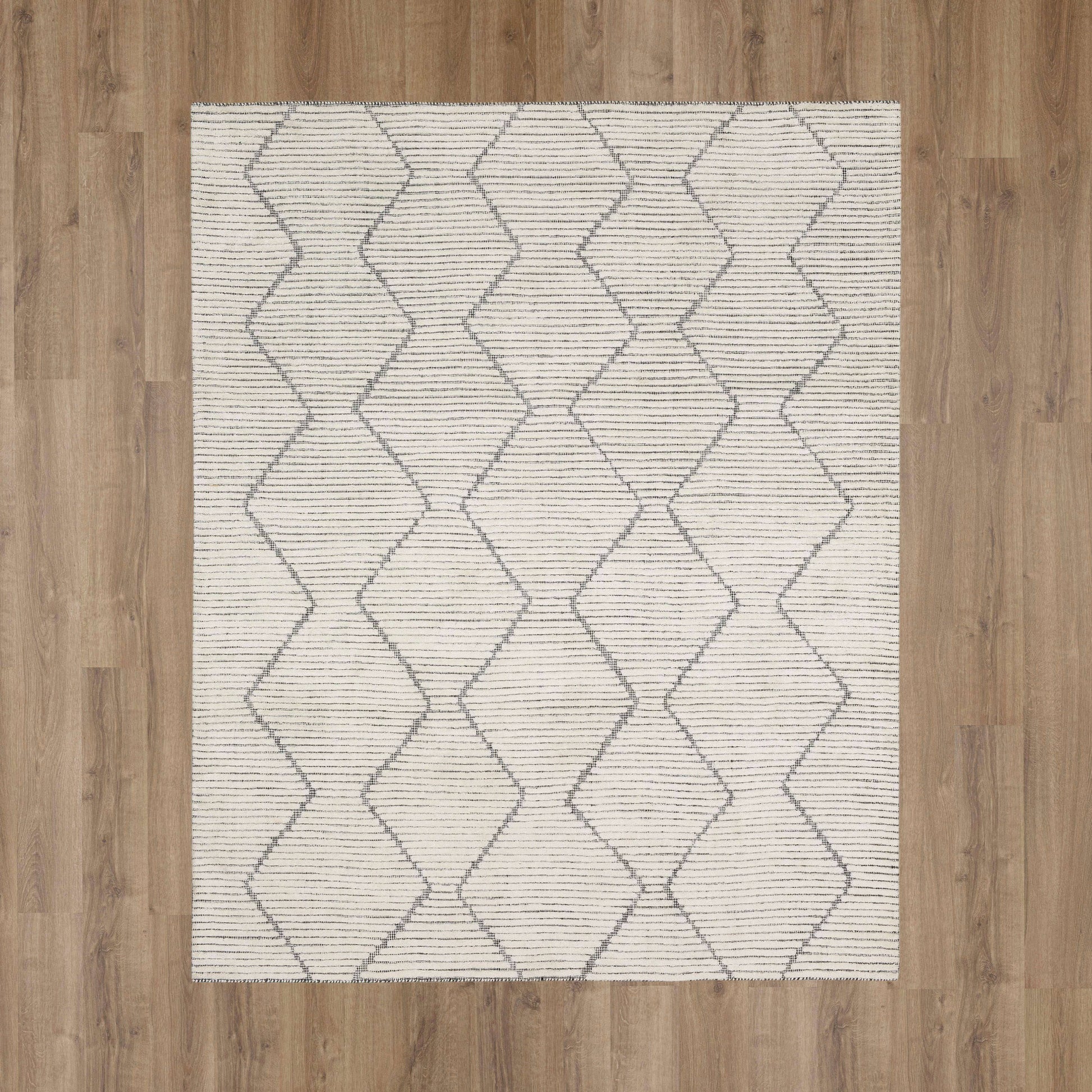 Calvino Beni Black/White Rug - Elite Maison