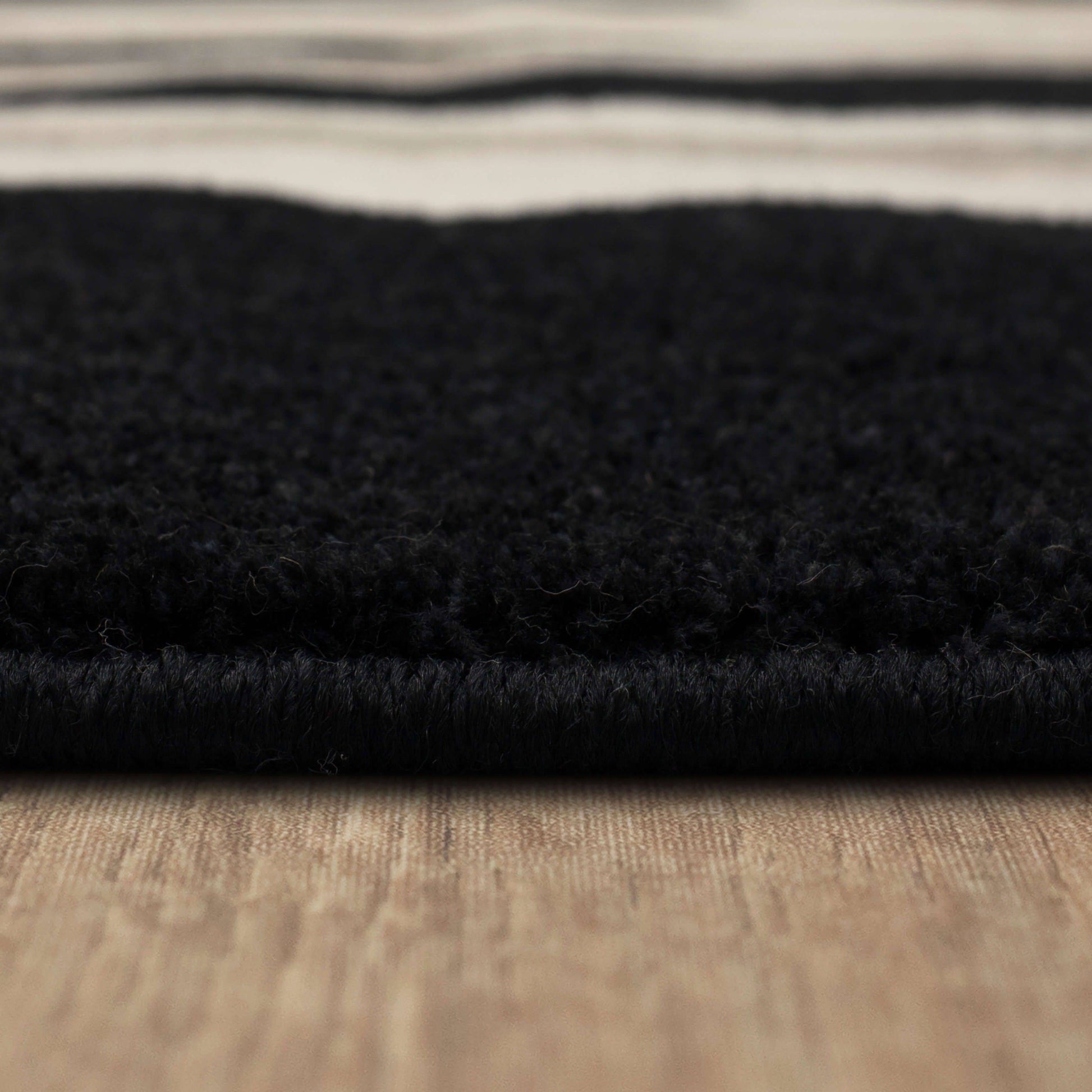 Otello Zagoria Rug in Soot - Elite Maison